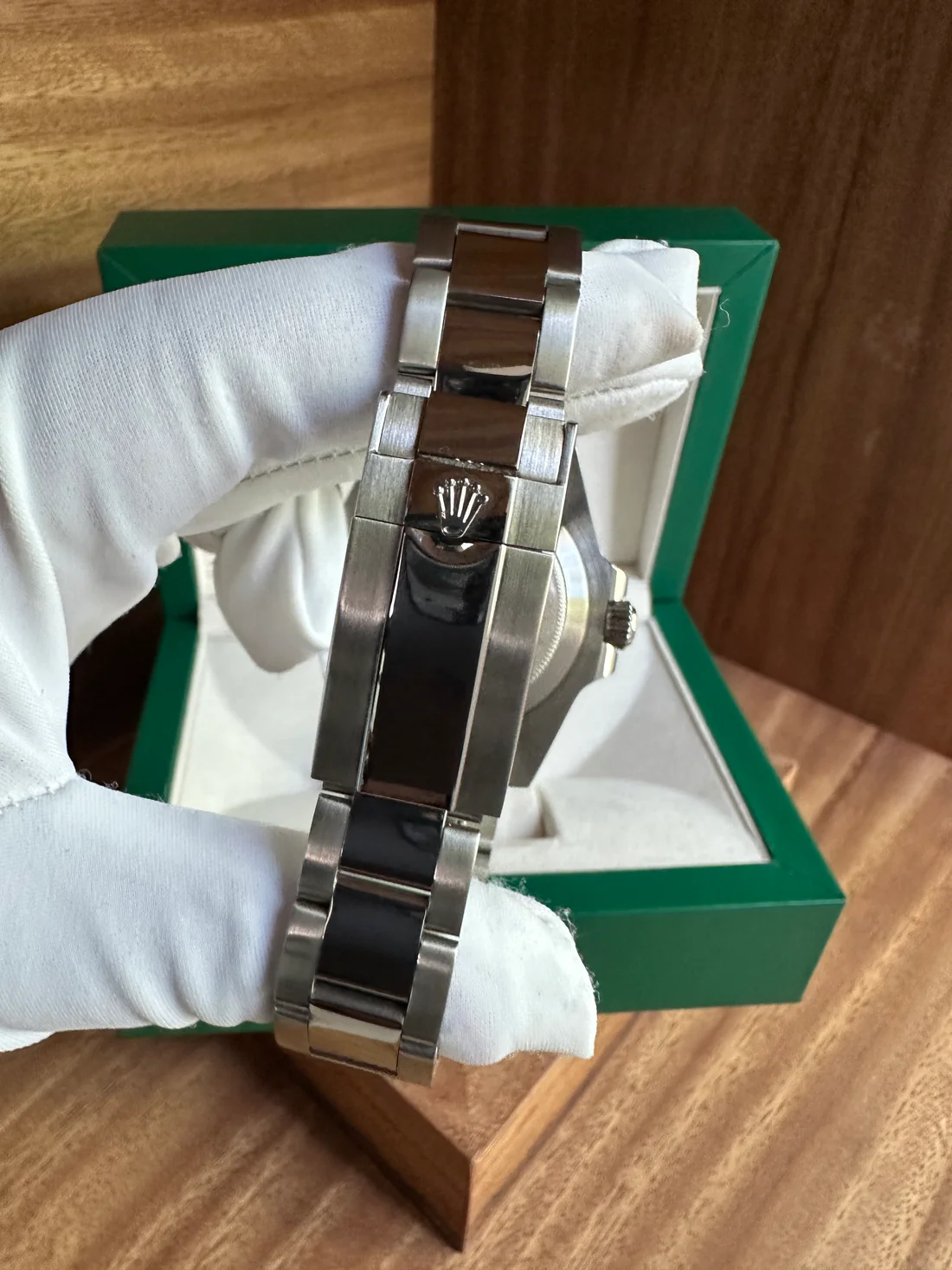Rolex GMT-Master II “Pepsi” Oyster